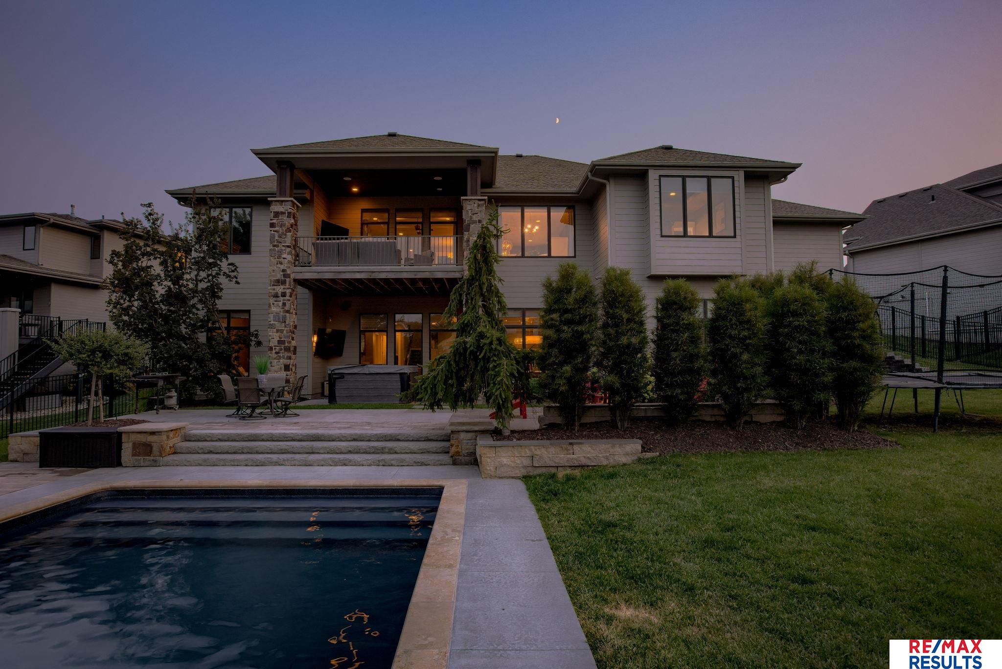 Omaha, Nebraska, 68022, United States, 5 Bedrooms Bedrooms, ,4 BathroomsBathrooms,Residential,Active,1905352