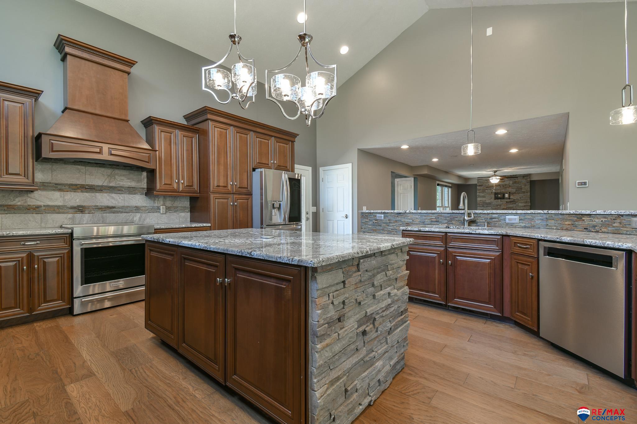 Lincoln, Nebraska, 68523, United States, 5 Bedrooms Bedrooms, ,5 BathroomsBathrooms,Residential,Active,1884993