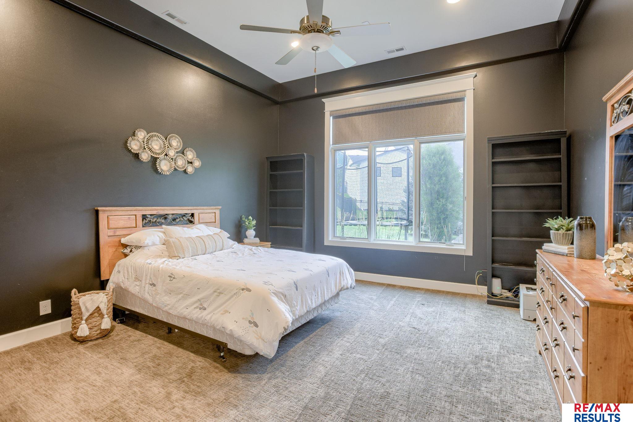 Omaha, Nebraska, 68022, United States, 5 Bedrooms Bedrooms, ,4 BathroomsBathrooms,Residential,Active,1905352