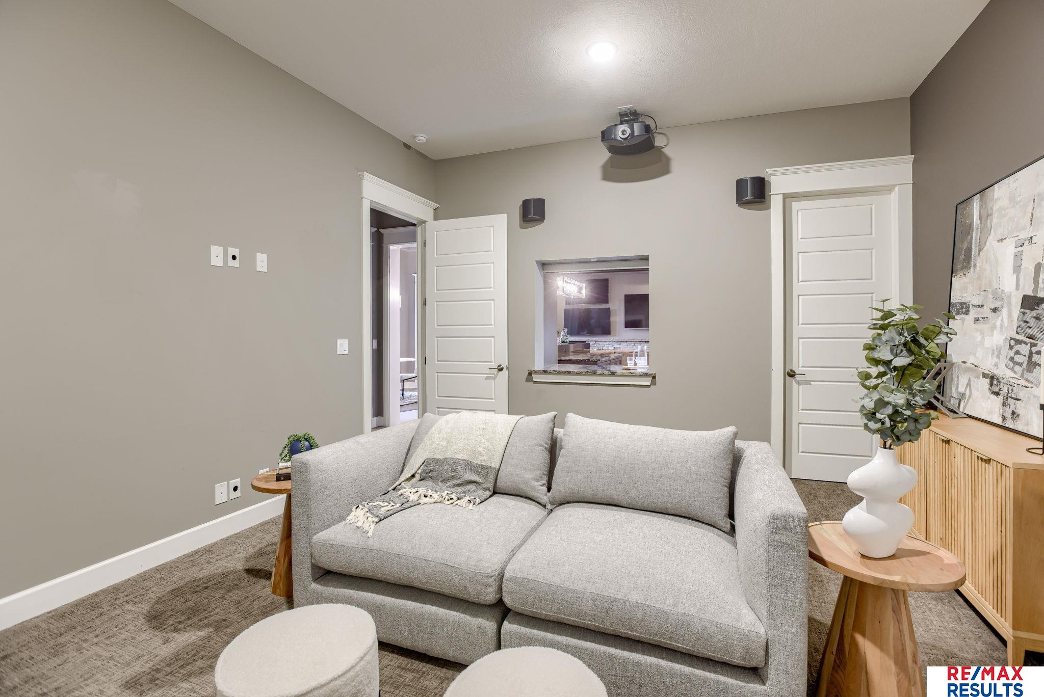 Omaha, Nebraska, 68022, United States, 5 Bedrooms Bedrooms, ,4 BathroomsBathrooms,Residential,Active,1905352