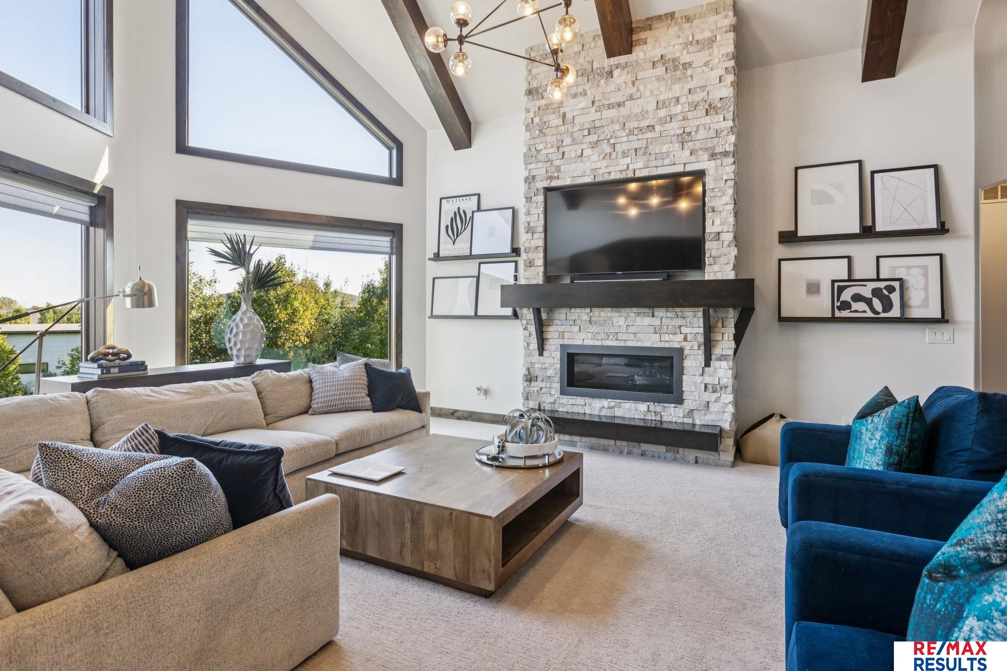 Omaha, Nebraska, 68022, United States, 5 Bedrooms Bedrooms, ,5 BathroomsBathrooms,Residential,Active,1965857