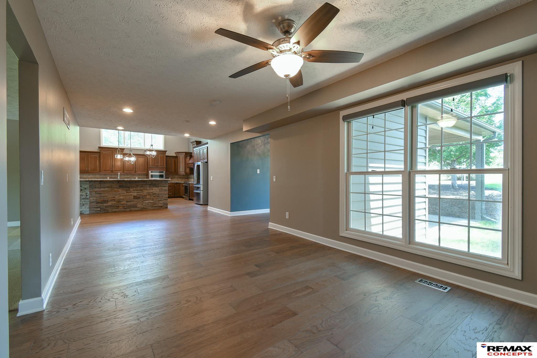 Lincoln, Nebraska, 68523, United States, 5 Bedrooms Bedrooms, ,5 BathroomsBathrooms,Residential,Active,1884993