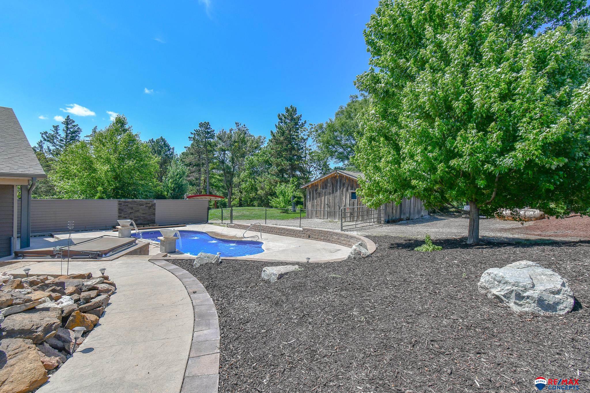 Lincoln, Nebraska, 68523, United States, 5 Bedrooms Bedrooms, ,5 BathroomsBathrooms,Residential,Active,1884993