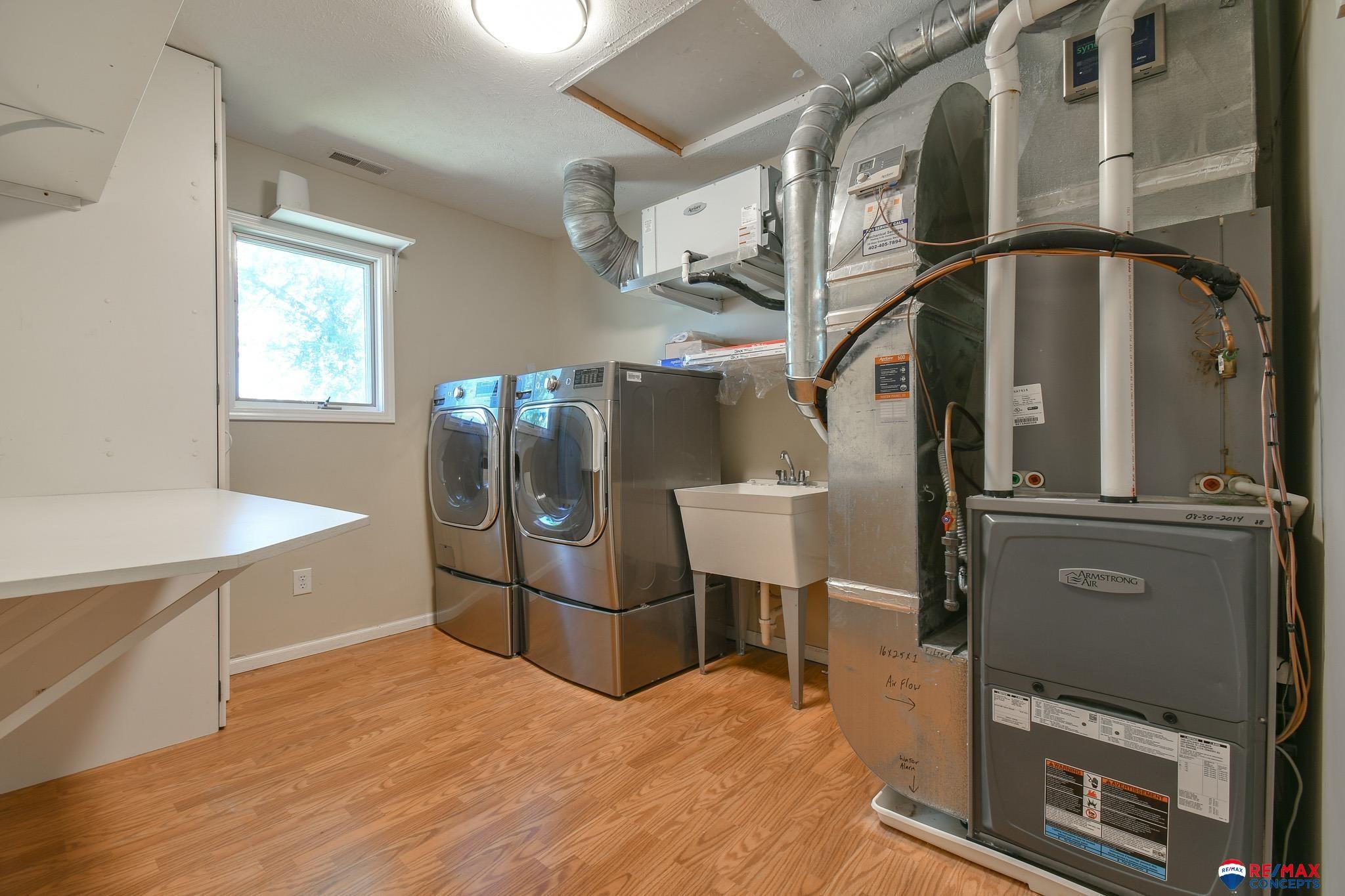 Lincoln, Nebraska, 68523, United States, 5 Bedrooms Bedrooms, ,5 BathroomsBathrooms,Residential,Active,1884993