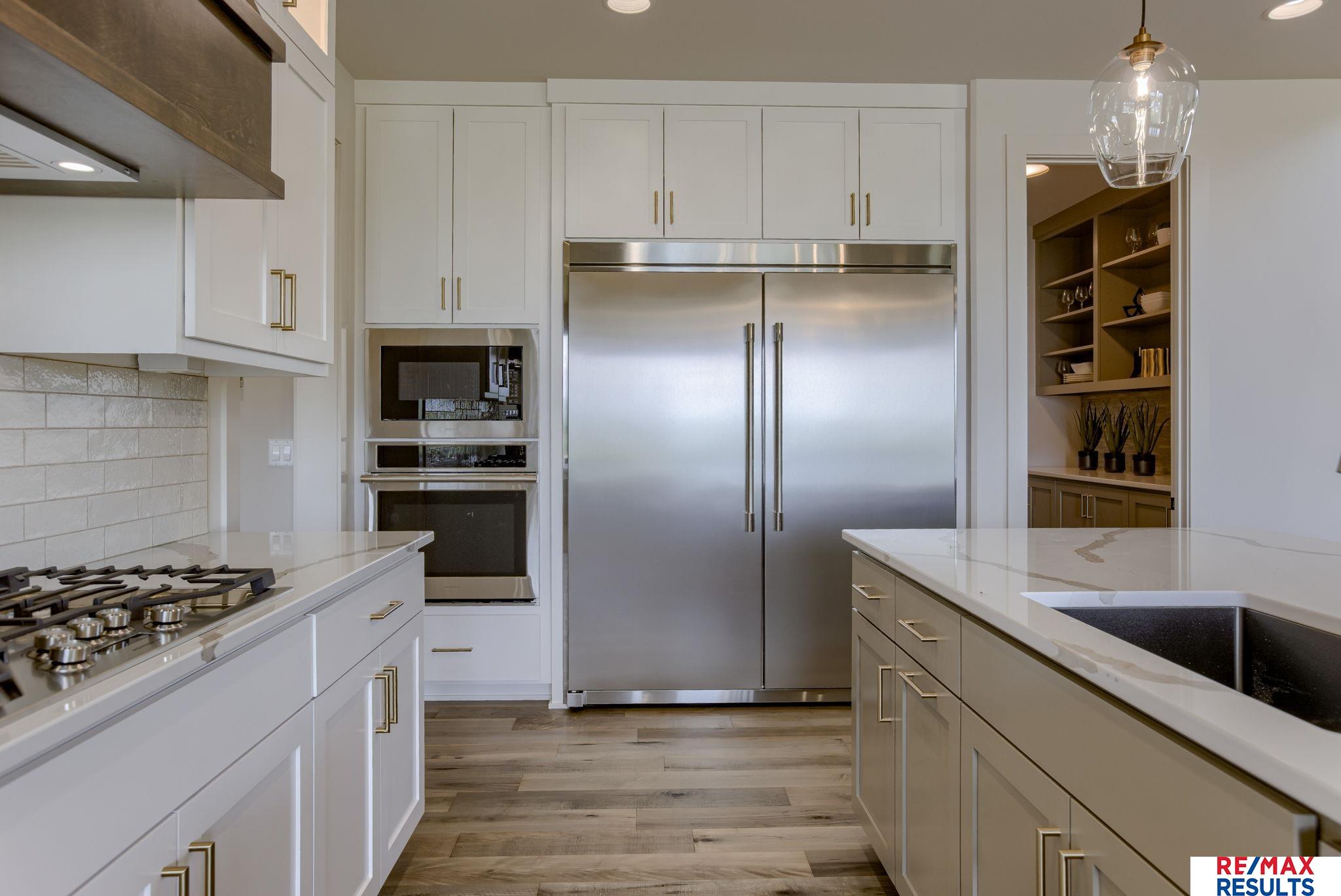 Omaha, Nebraska, 68022, United States, 5 Bedrooms Bedrooms, ,5 BathroomsBathrooms,Residential,Active,2008923