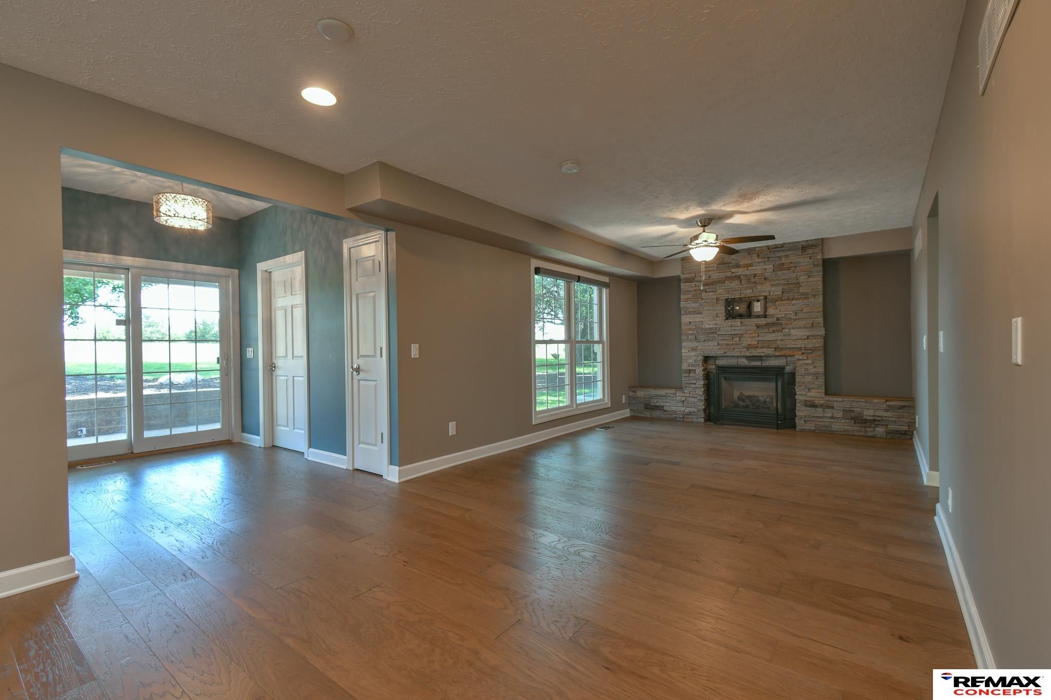 Lincoln, Nebraska, 68523, United States, 5 Bedrooms Bedrooms, ,5 BathroomsBathrooms,Residential,Active,1884993