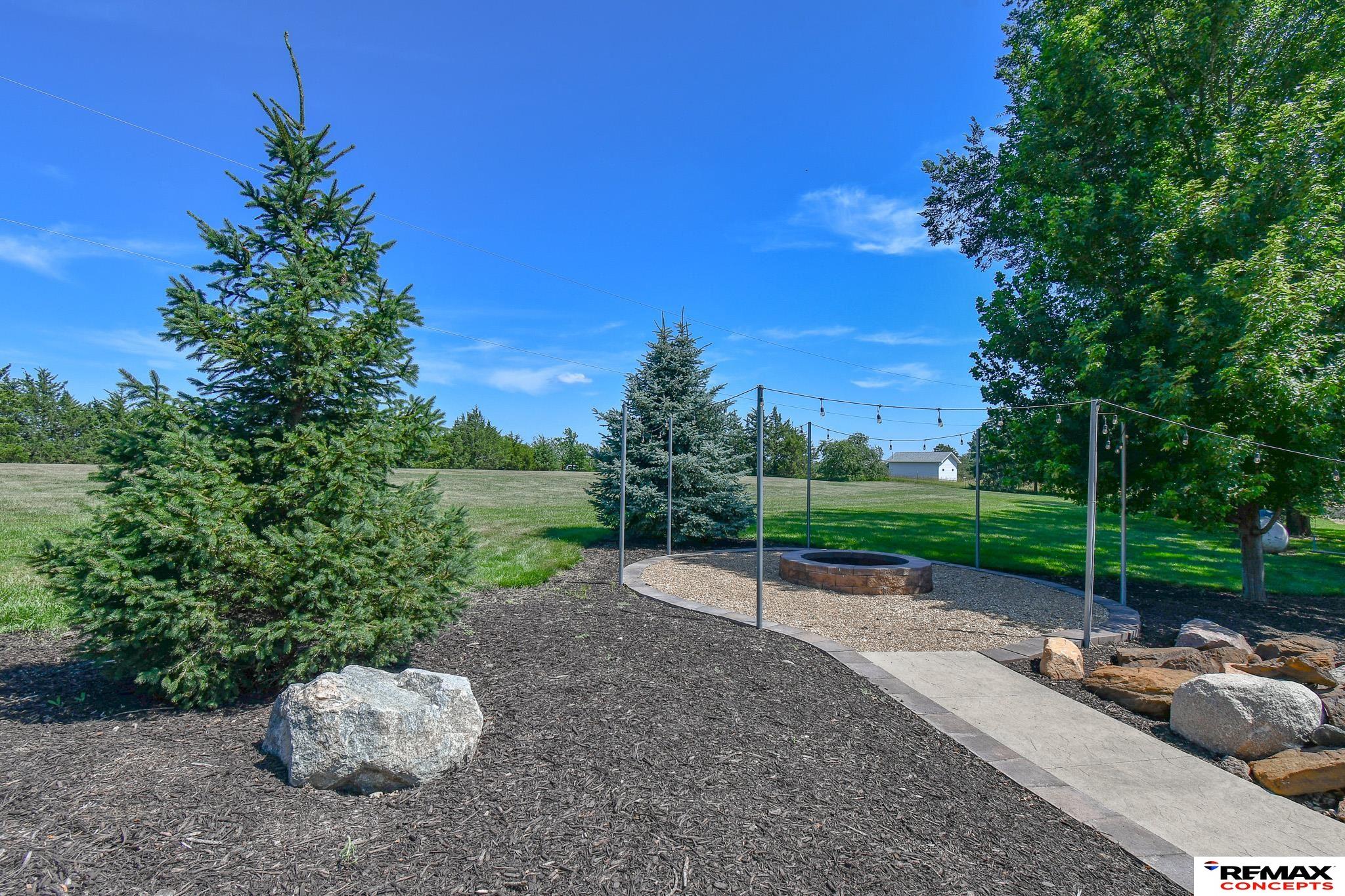 Lincoln, Nebraska, 68523, United States, 5 Bedrooms Bedrooms, ,5 BathroomsBathrooms,Residential,Active,1884993