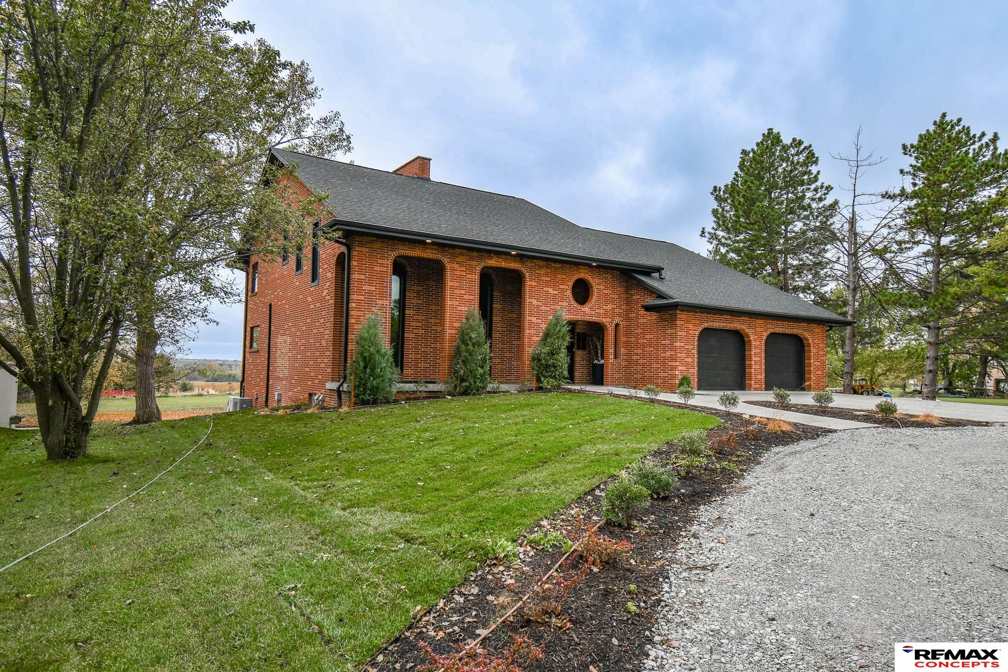 Denton, Nebraska, 68339, United States, 4 Bedrooms Bedrooms, ,5 BathroomsBathrooms,Residential,Active,1993967