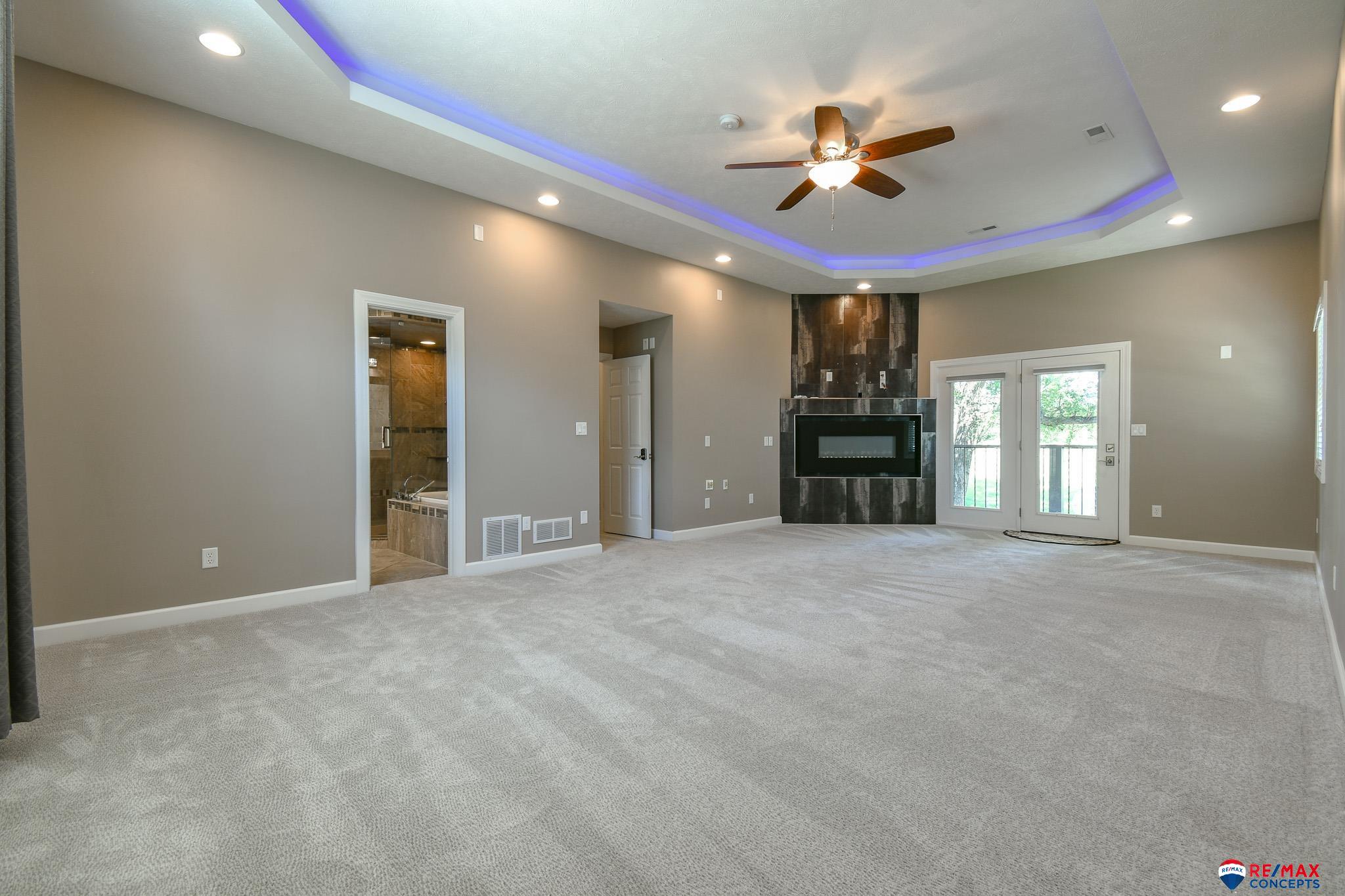 Lincoln, Nebraska, 68523, United States, 5 Bedrooms Bedrooms, ,5 BathroomsBathrooms,Residential,Active,1884993