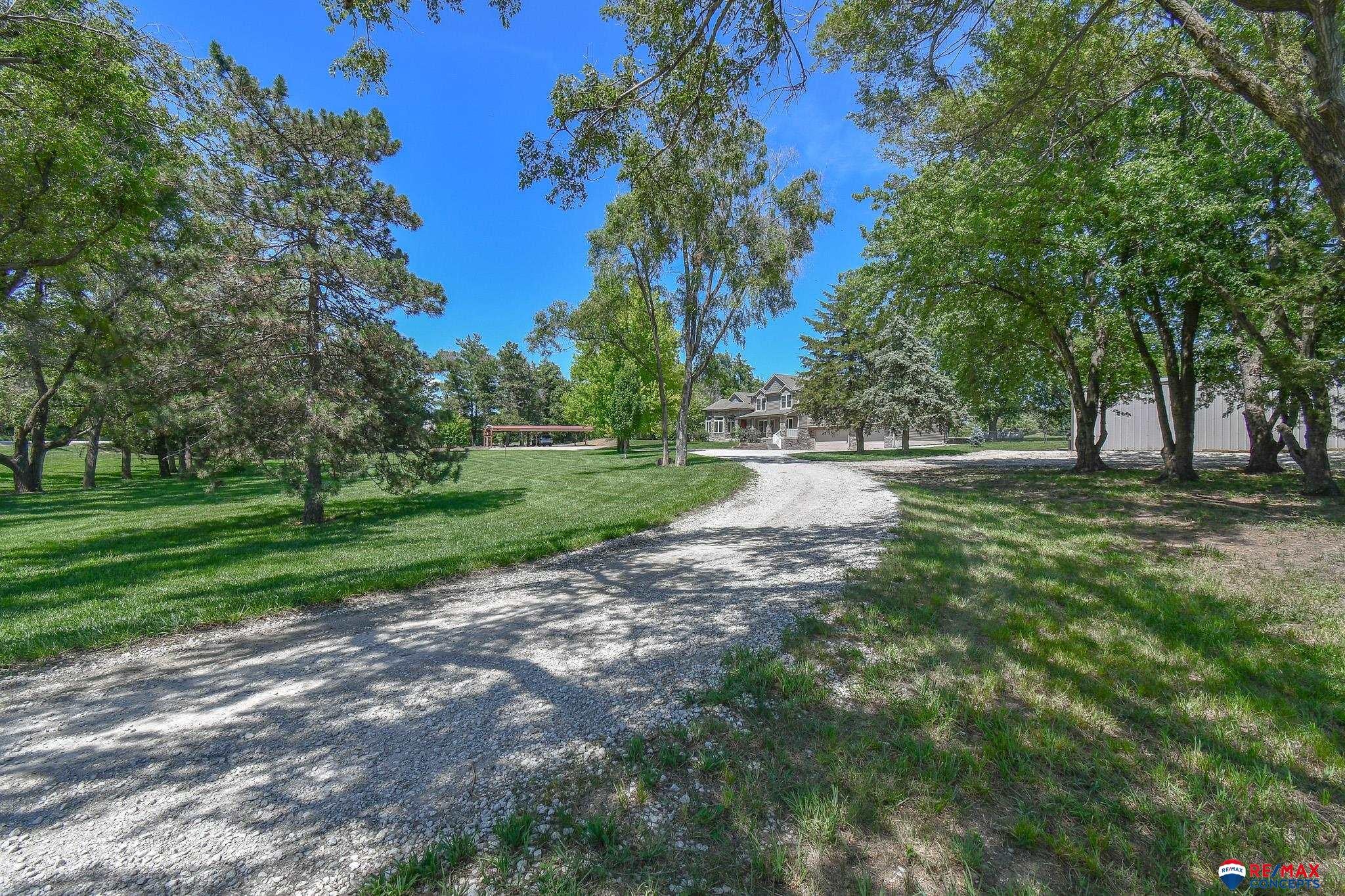 Lincoln, Nebraska, 68523, United States, 5 Bedrooms Bedrooms, ,5 BathroomsBathrooms,Residential,Active,1884993