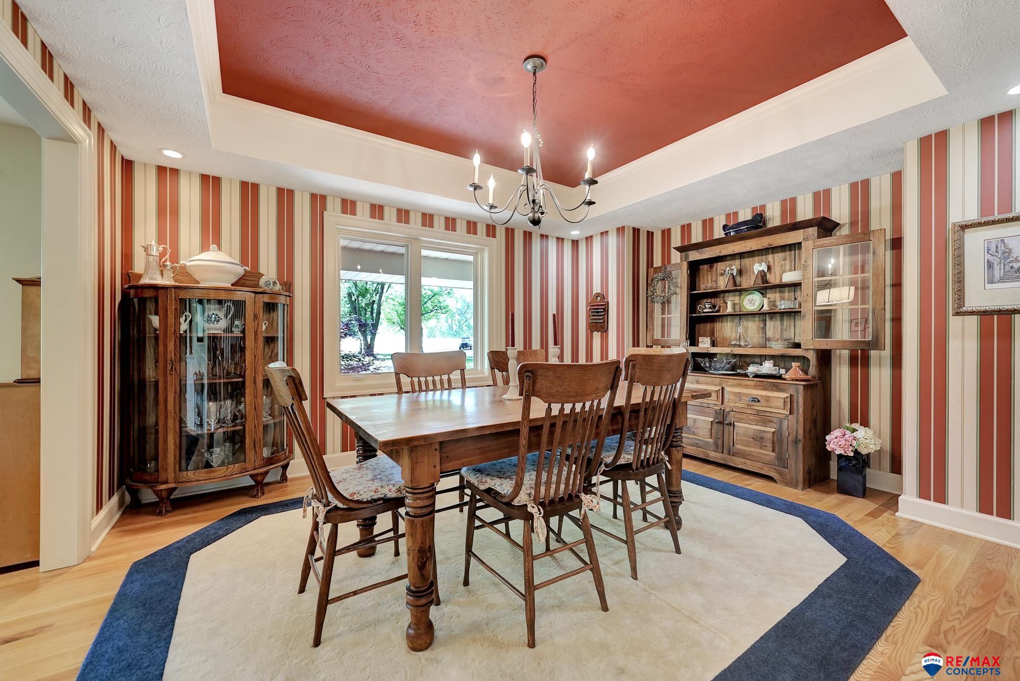 Lincoln, Nebraska, 68520, United States, 3 Bedrooms Bedrooms, ,5 BathroomsBathrooms,Residential,Active,1820460