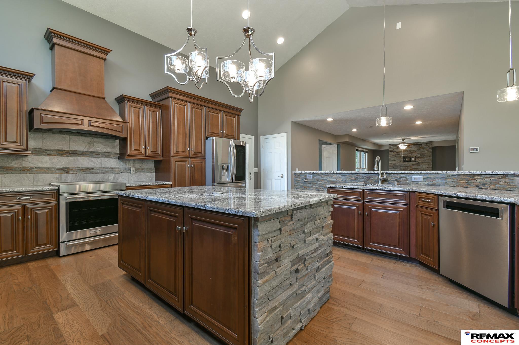 Lincoln, Nebraska, 68523, United States, 5 Bedrooms Bedrooms, ,5 BathroomsBathrooms,Residential,Active,1884993