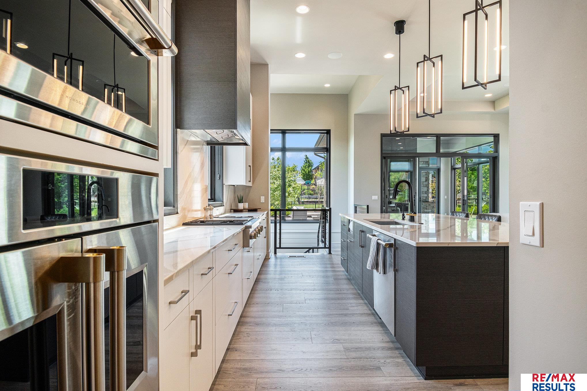 Elkhorn, Nebraska, 68022, United States, 5 Bedrooms Bedrooms, ,7 BathroomsBathrooms,Residential,Pending,1953673