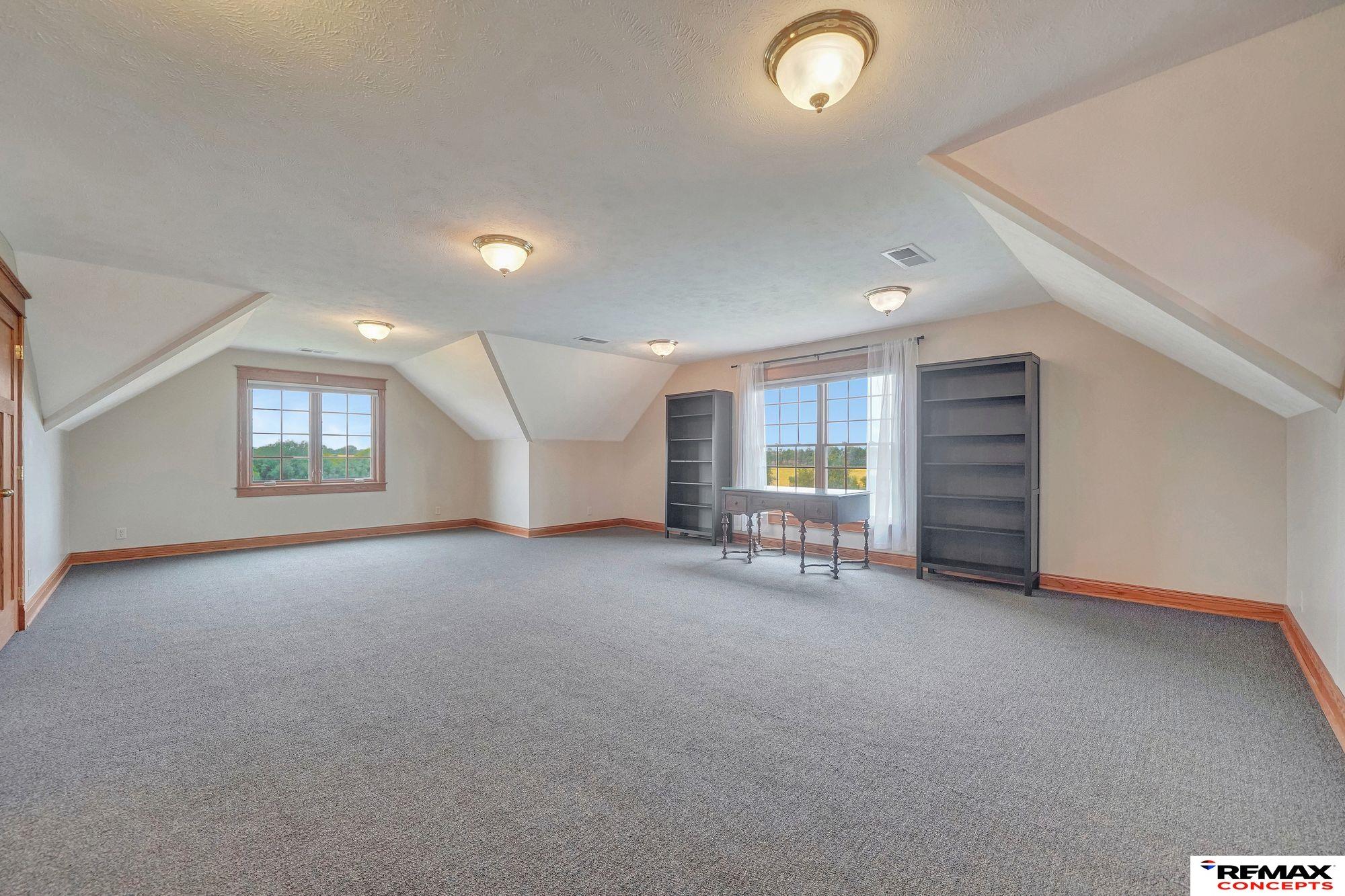 Roca, Nebraska, 68430, United States, 7 Bedrooms Bedrooms, ,4 BathroomsBathrooms,Residential,Active,1954025