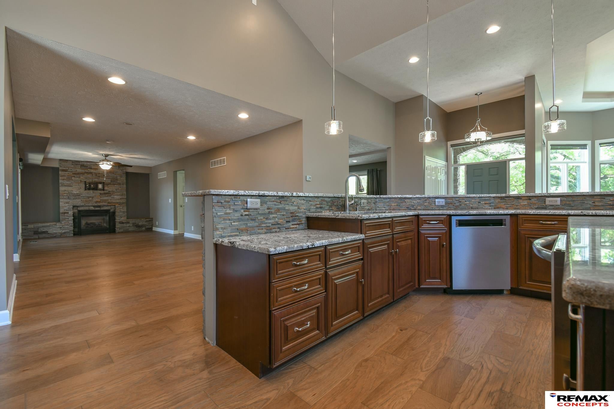 Lincoln, Nebraska, 68523, United States, 5 Bedrooms Bedrooms, ,5 BathroomsBathrooms,Residential,Active,1884993