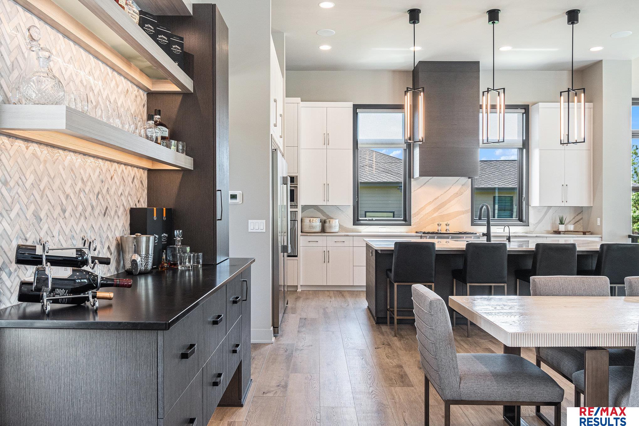 Elkhorn, Nebraska, 68022, United States, 5 Bedrooms Bedrooms, ,7 BathroomsBathrooms,Residential,Pending,1953673