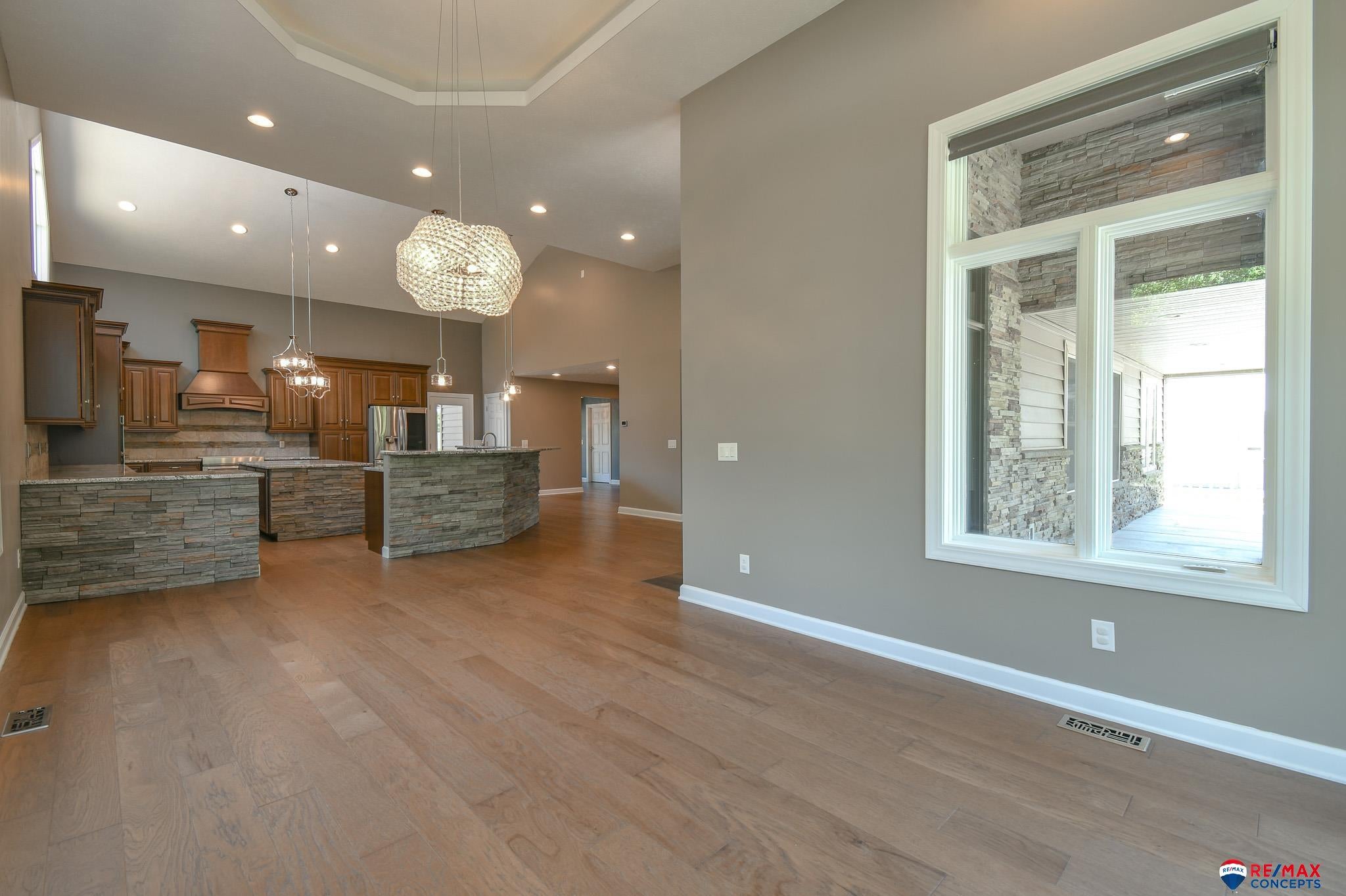 Lincoln, Nebraska, 68523, United States, 5 Bedrooms Bedrooms, ,5 BathroomsBathrooms,Residential,Active,1884993