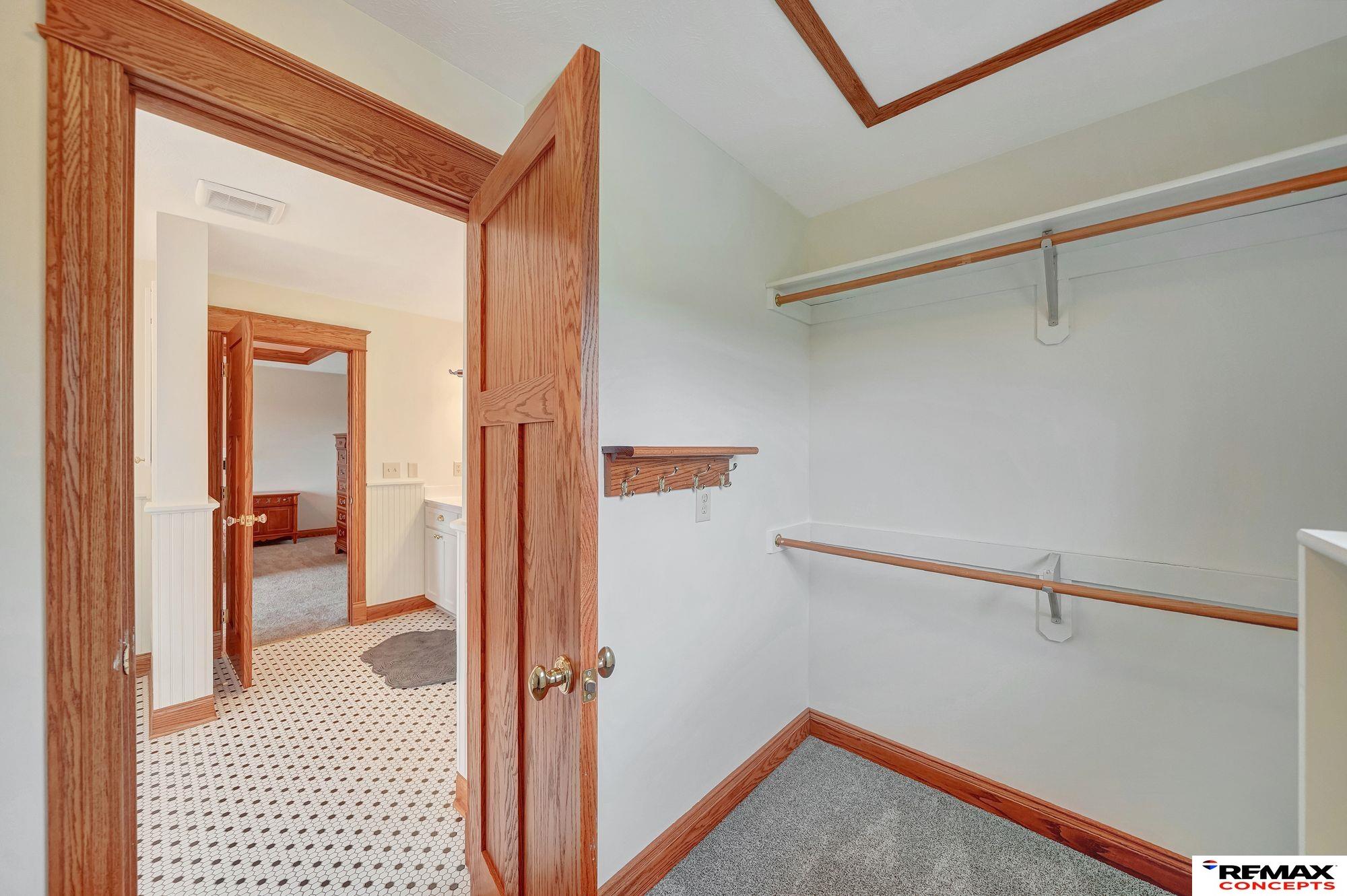 Roca, Nebraska, 68430, United States, 7 Bedrooms Bedrooms, ,4 BathroomsBathrooms,Residential,Active,1954025