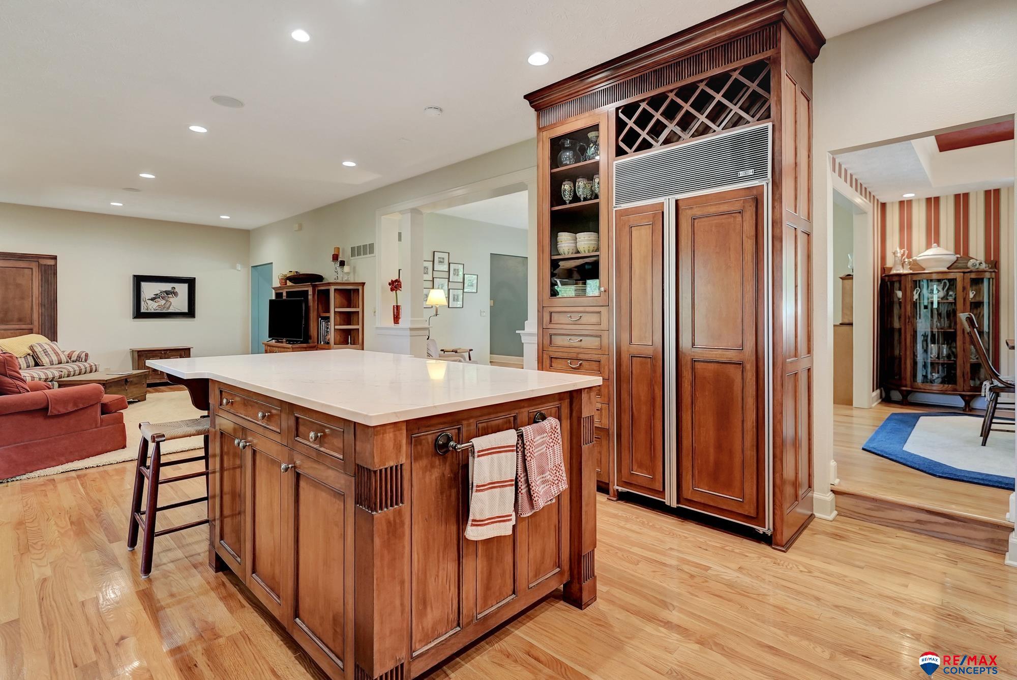 Lincoln, Nebraska, 68520, United States, 3 Bedrooms Bedrooms, ,5 BathroomsBathrooms,Residential,Active,1820460