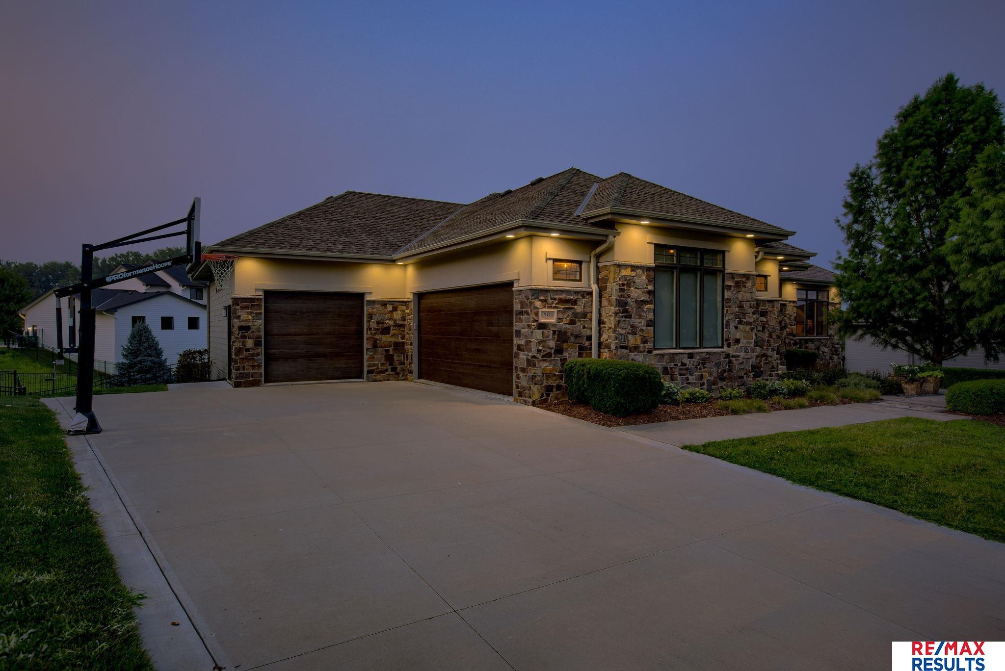 Omaha, Nebraska, 68022, United States, 5 Bedrooms Bedrooms, ,4 BathroomsBathrooms,Residential,Active,1905352