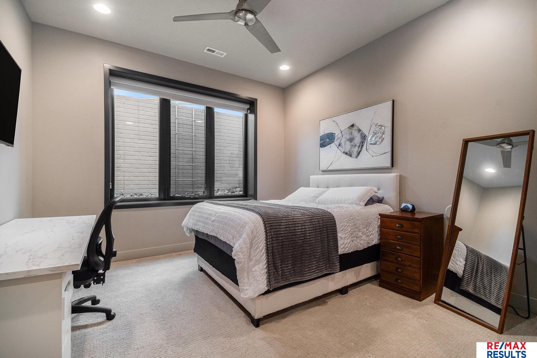 Elkhorn, Nebraska, 68022, United States, 5 Bedrooms Bedrooms, ,7 BathroomsBathrooms,Residential,Pending,1953673