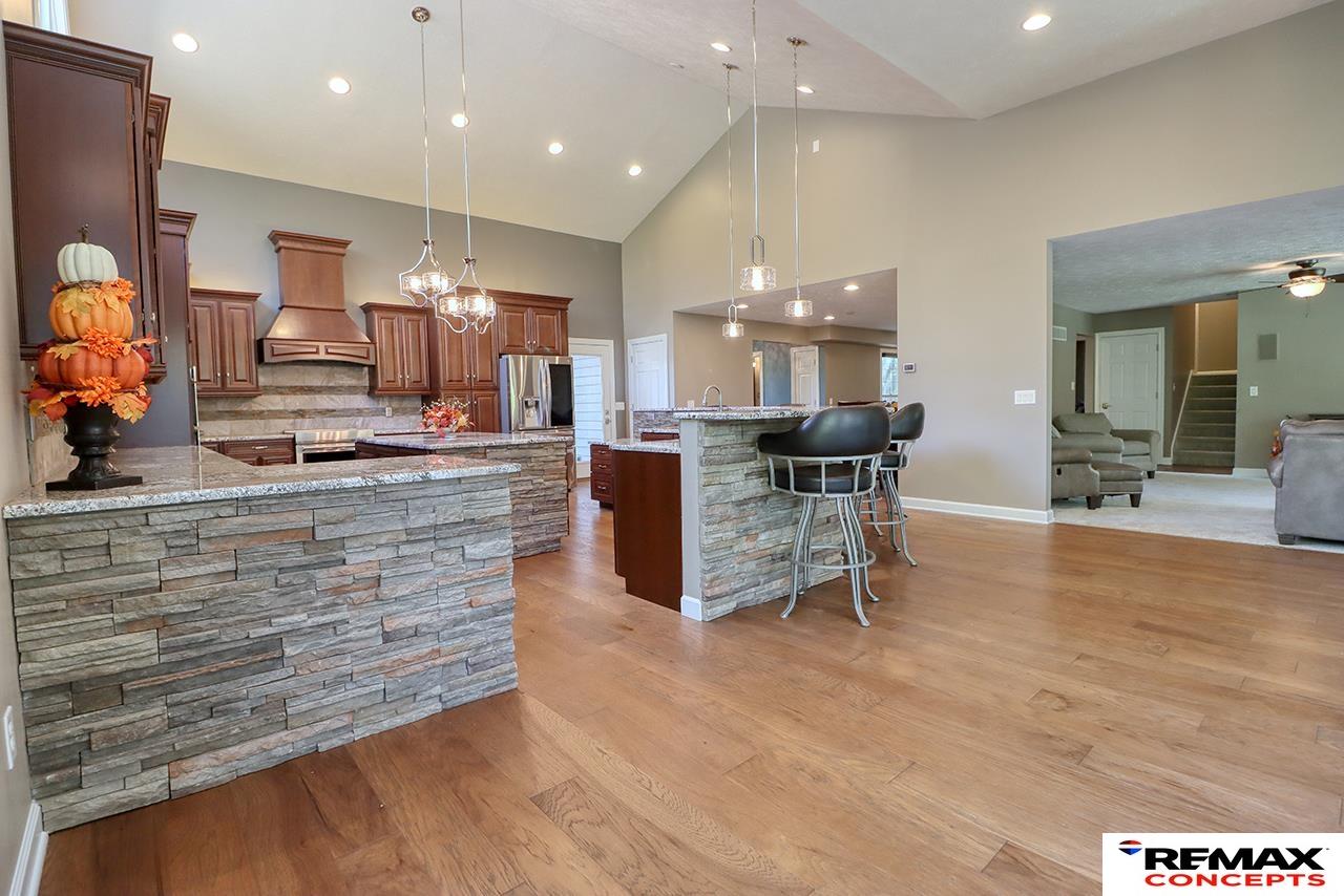 Lincoln, Nebraska, 68523, United States, 5 Bedrooms Bedrooms, ,5 BathroomsBathrooms,Residential,Active,1884993