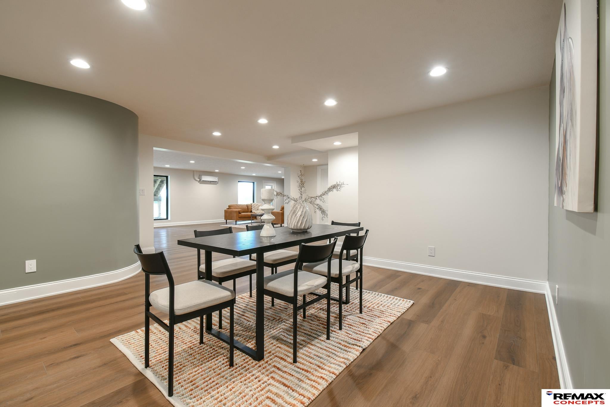 Denton, Nebraska, 68339, United States, 4 Bedrooms Bedrooms, ,5 BathroomsBathrooms,Residential,Active,1993967