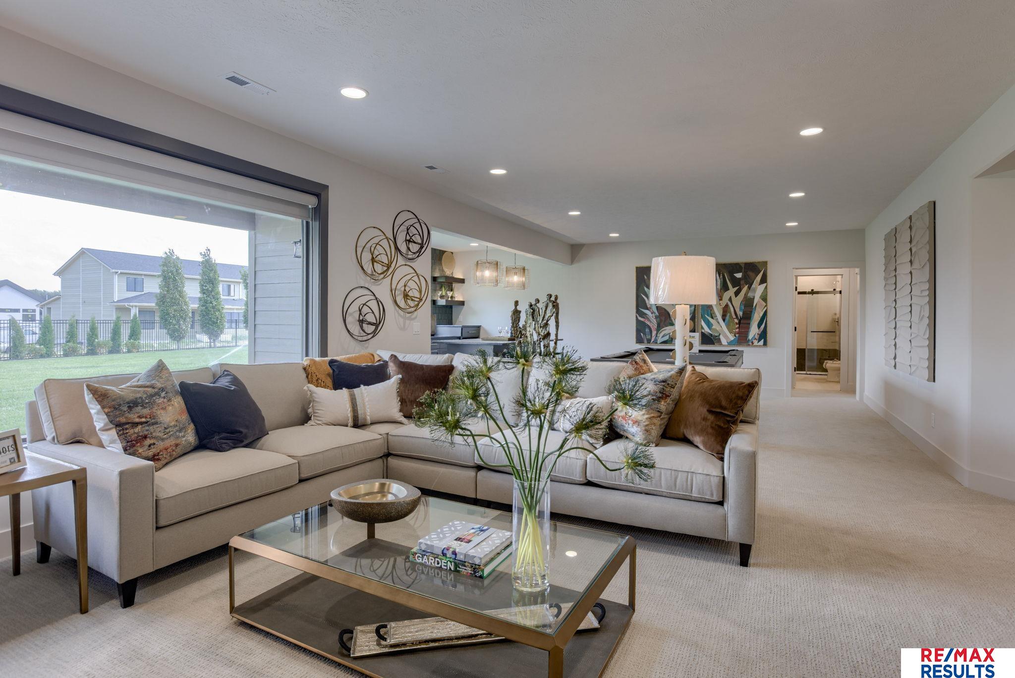 Omaha, Nebraska, 68022, United States, 5 Bedrooms Bedrooms, ,5 BathroomsBathrooms,Residential,Active,2008923