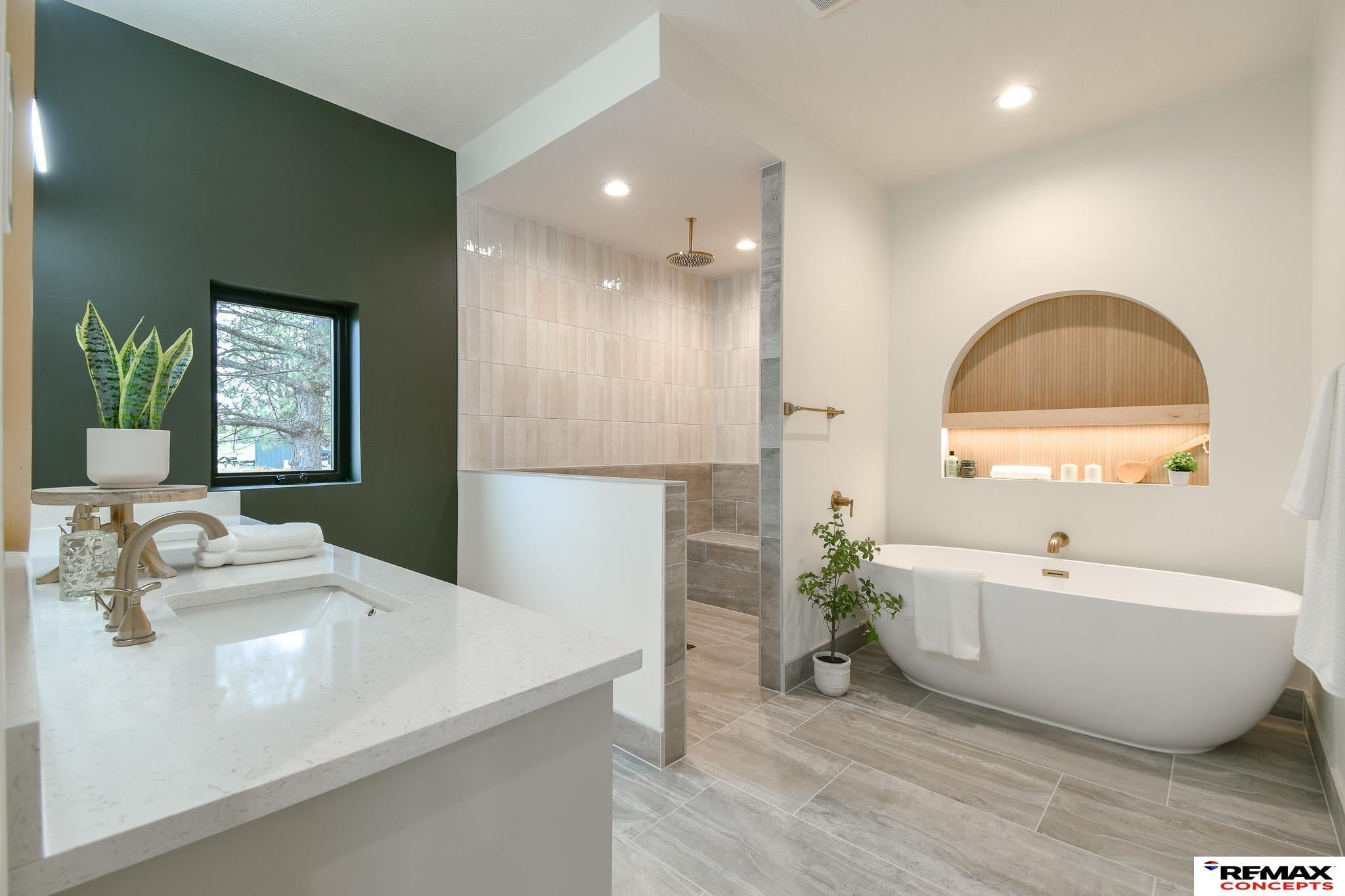 Denton, Nebraska, 68339, United States, 4 Bedrooms Bedrooms, ,5 BathroomsBathrooms,Residential,Active,1993967