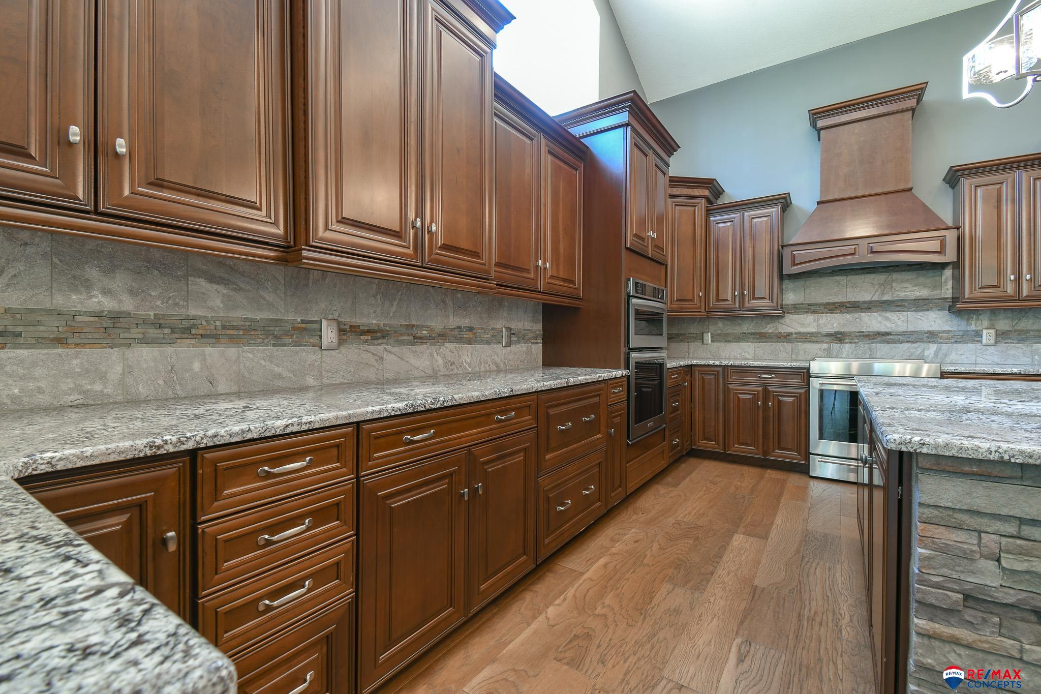 Lincoln, Nebraska, 68523, United States, 5 Bedrooms Bedrooms, ,5 BathroomsBathrooms,Residential,Active,1884993