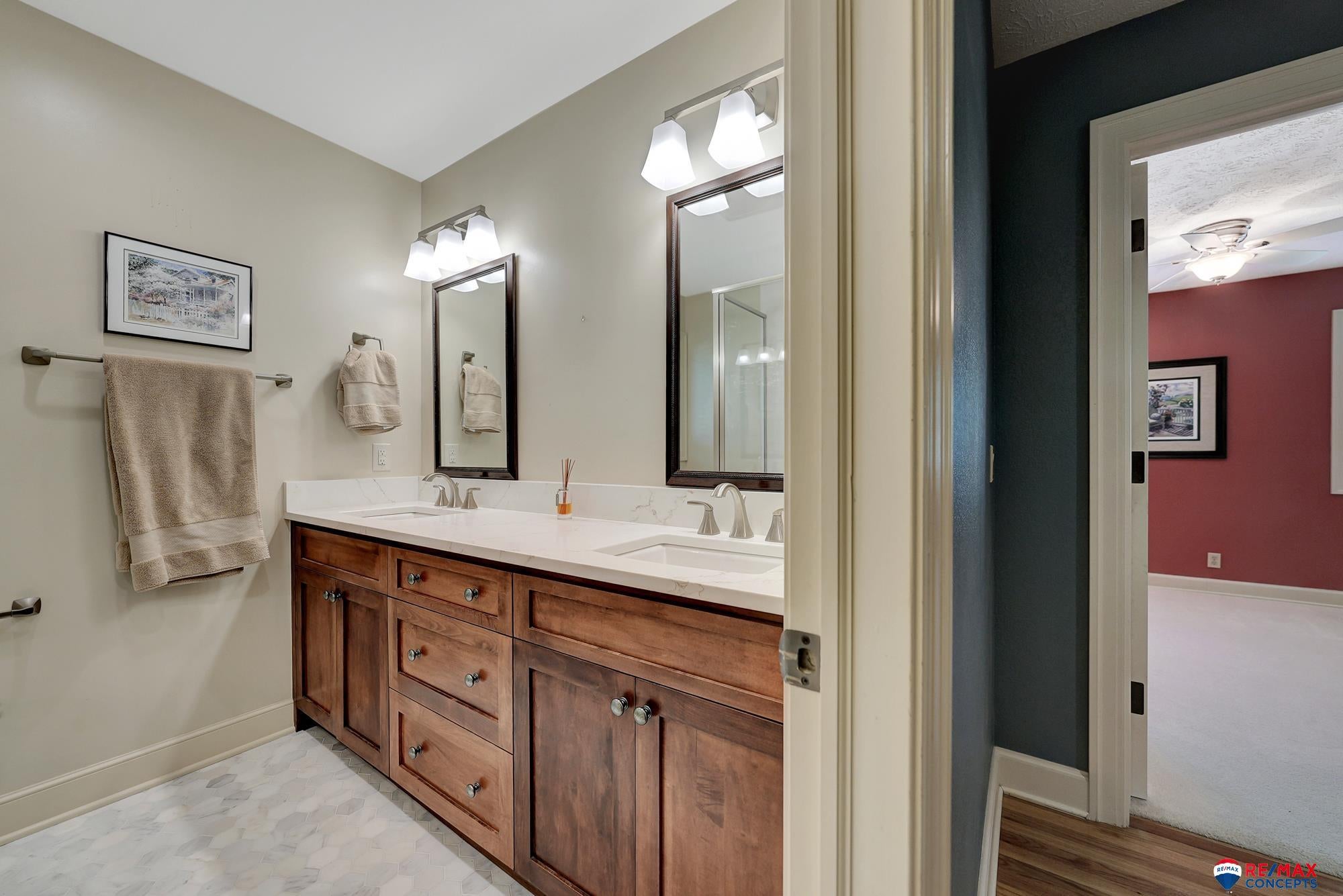 Lincoln, Nebraska, 68520, United States, 3 Bedrooms Bedrooms, ,5 BathroomsBathrooms,Residential,Active,1820460