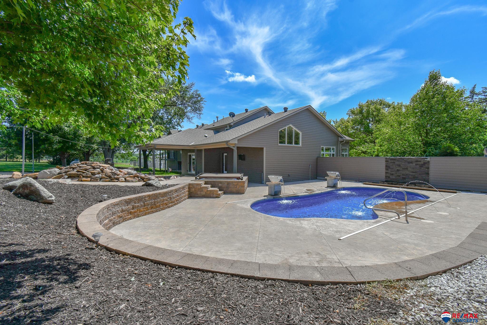 Lincoln, Nebraska, 68523, United States, 5 Bedrooms Bedrooms, ,5 BathroomsBathrooms,Residential,Active,1884993