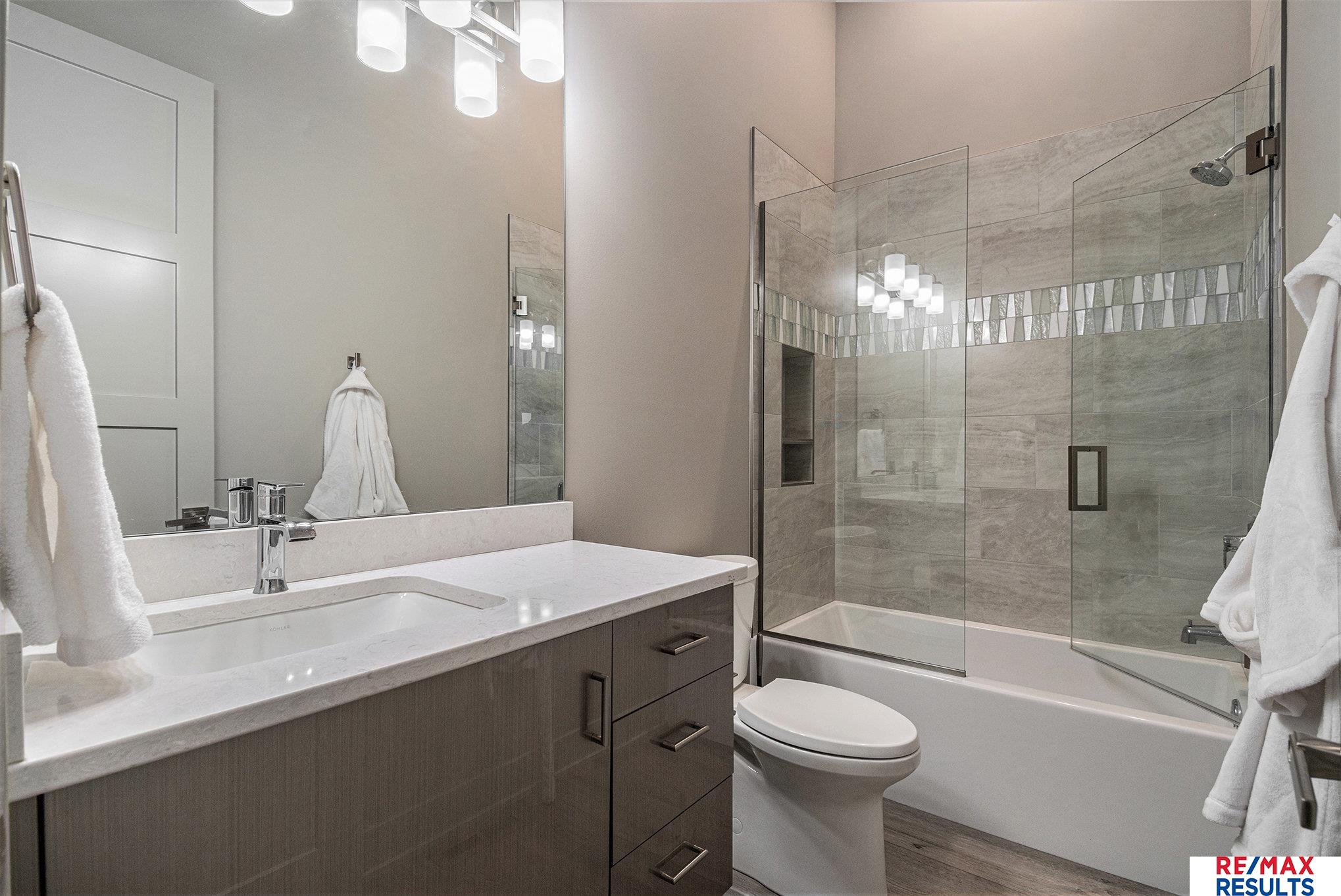 Elkhorn, Nebraska, 68022, United States, 5 Bedrooms Bedrooms, ,7 BathroomsBathrooms,Residential,Pending,1953673