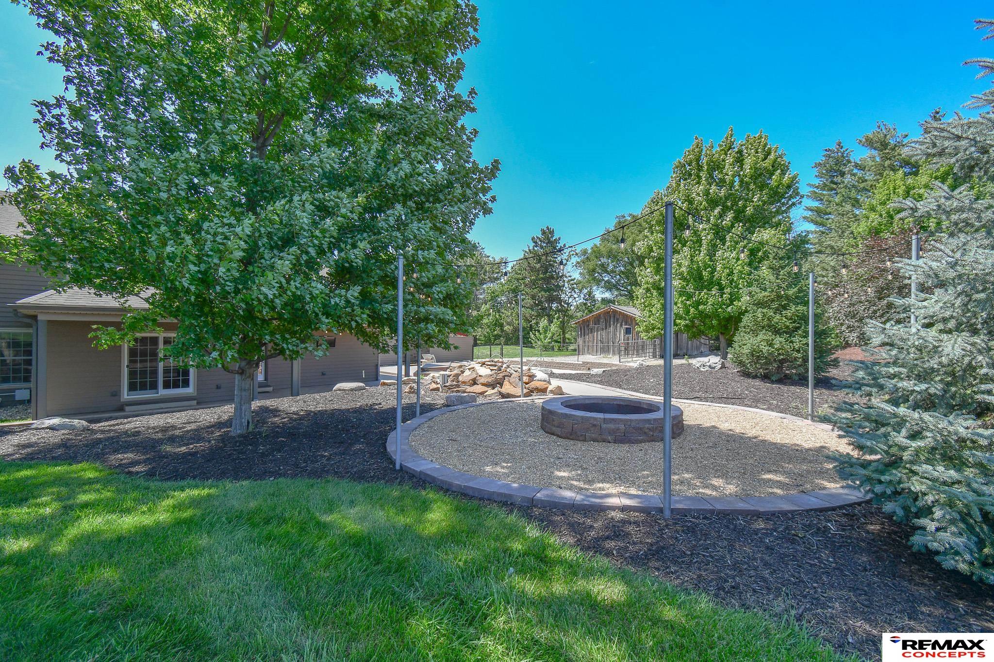 Lincoln, Nebraska, 68523, United States, 5 Bedrooms Bedrooms, ,5 BathroomsBathrooms,Residential,Active,1884993