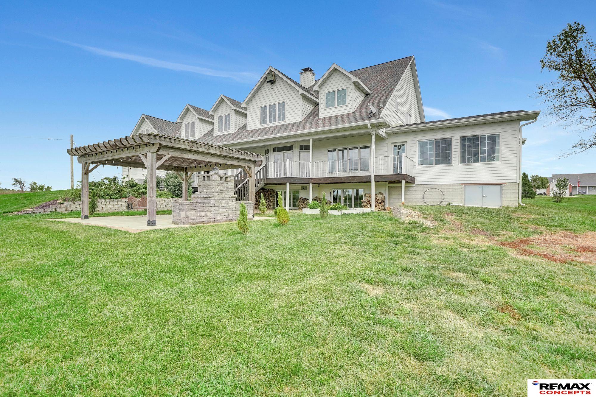 Roca, Nebraska, 68430, United States, 7 Bedrooms Bedrooms, ,4 BathroomsBathrooms,Residential,Active,1954025