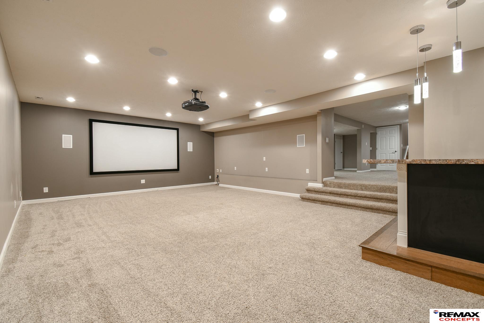 Lincoln, Nebraska, 68523, United States, 5 Bedrooms Bedrooms, ,5 BathroomsBathrooms,Residential,Active,1884993