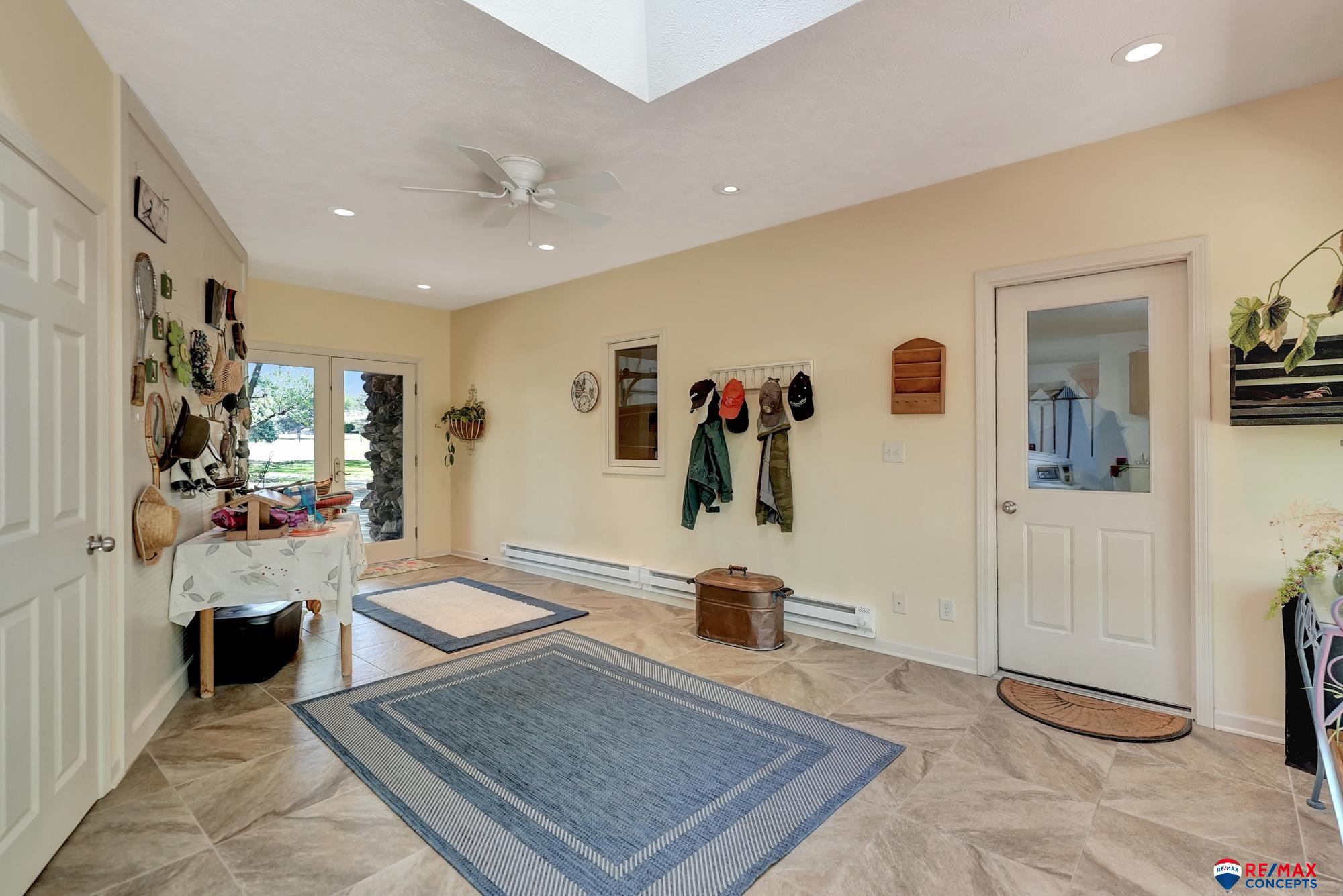Lincoln, Nebraska, 68520, United States, 3 Bedrooms Bedrooms, ,5 BathroomsBathrooms,Residential,Active,1820460