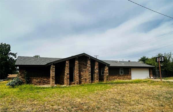 1301 N ADAMS ST, WEATHERFORD, OK 73096 - Image 1