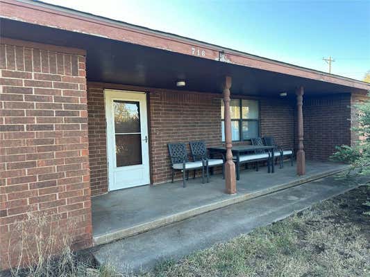 716 PARKER AVE, LONE WOLF, OK 73655 - Image 1