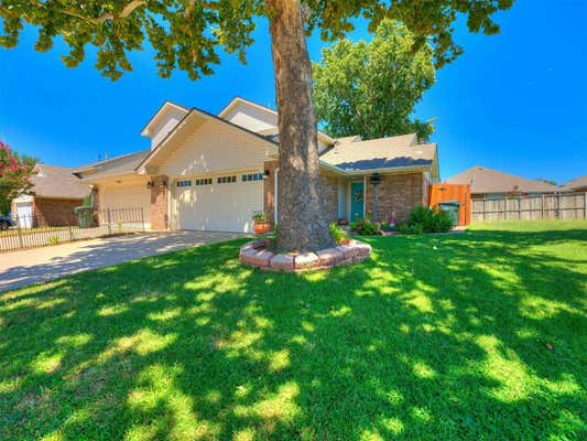 3217 BARLEY CT, NORMAN, OK 73072, photo 3 of 35