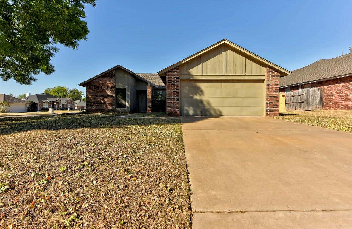 625 FIRELANE RD, EDMOND, OK 73003, photo 1 of 42