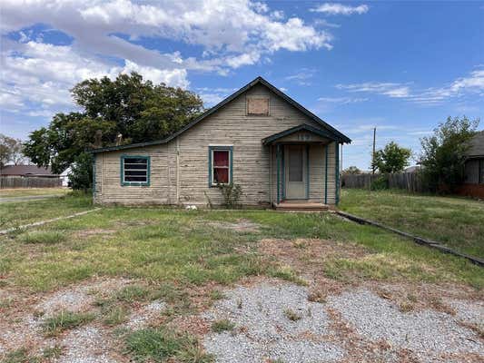 117 N BROADWAY, ARAPAHO, OK 73620 - Image 1