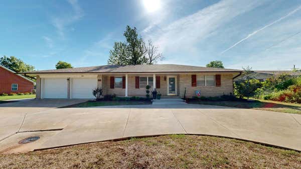 305 N MAX ST, HINTON, OK 73047 - Image 1