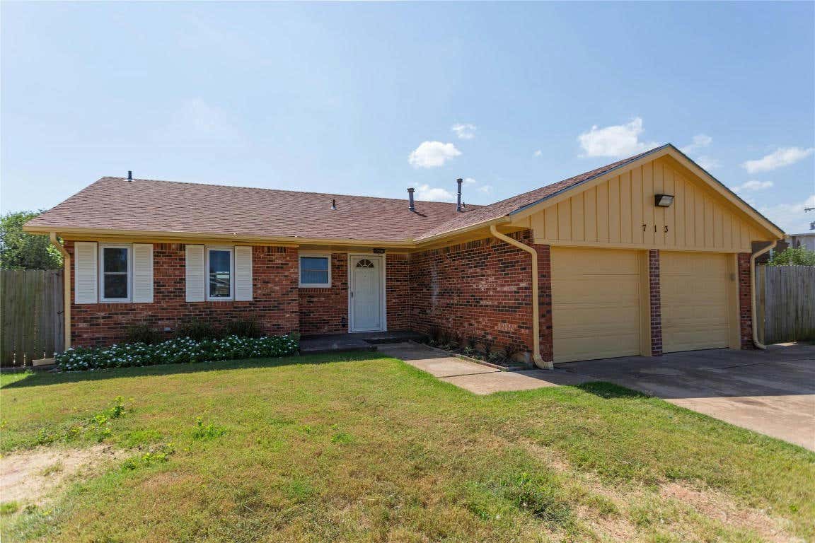 713 WILKINSON DR, MOORE, OK 73160, photo 1 of 25