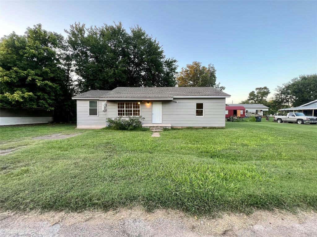 207 E CHURCH ST, PAOLI, OK 73074, photo 1 of 18