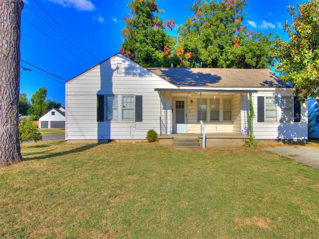 4301 N WHEELER AVE, BETHANY, OK 73008, photo 1 of 36