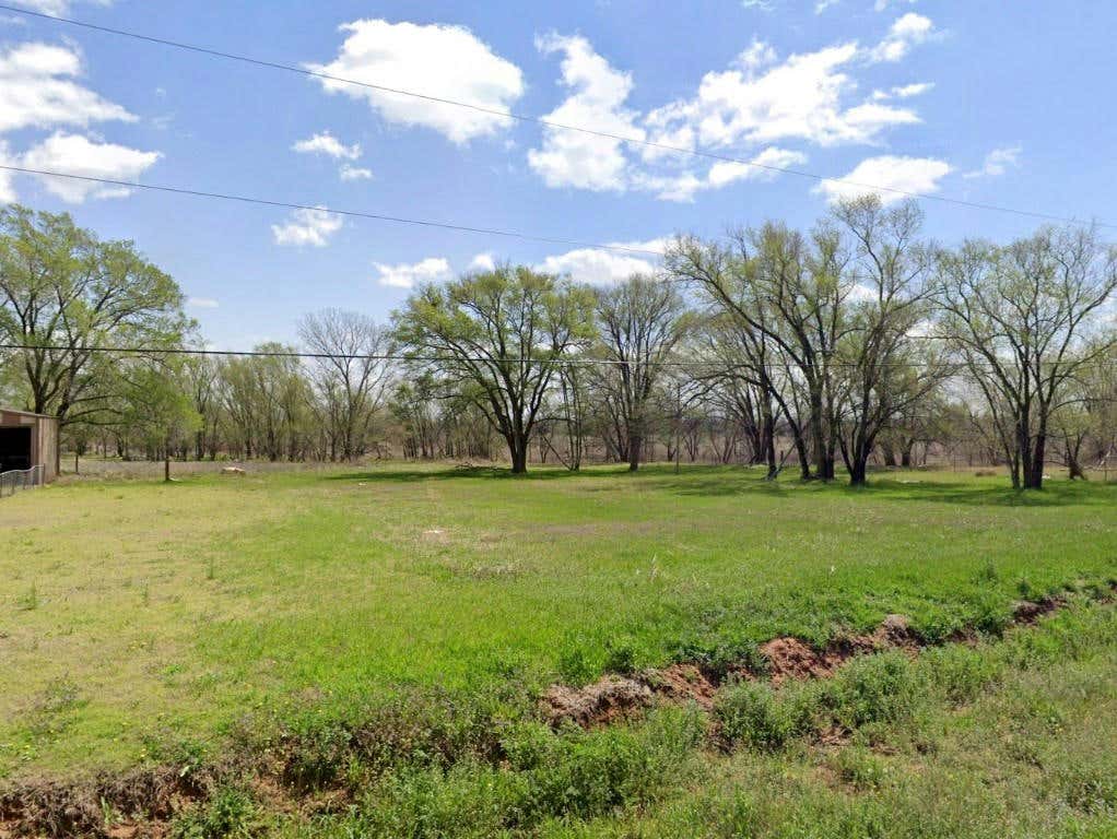 214 S 3RD ST, SAYRE, OK 73662, photo 1 of 4