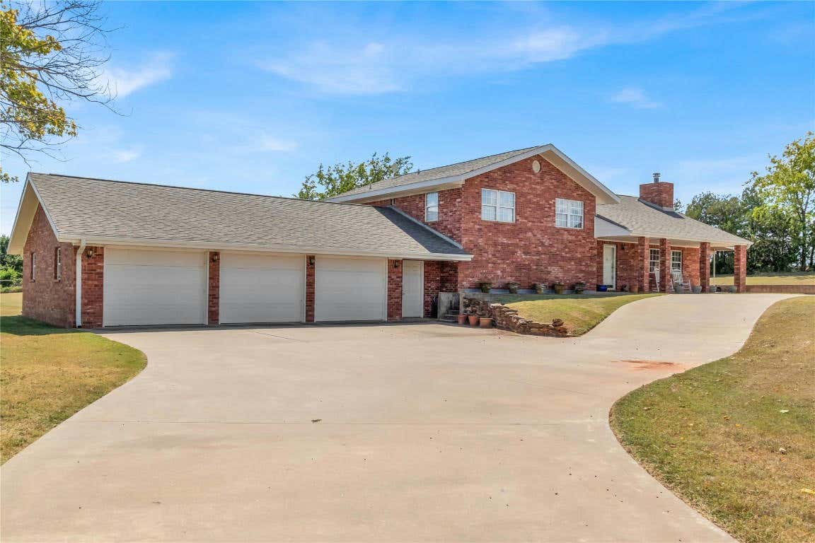 5410 N PORTER AVE, NORMAN, OK 73071, photo 1 of 34