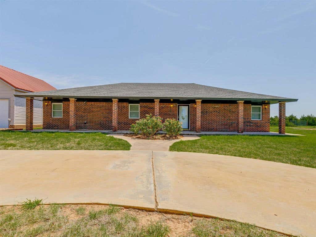 8015 COUNTY STREET 2610, HINTON, OK 73047, photo 1 of 36