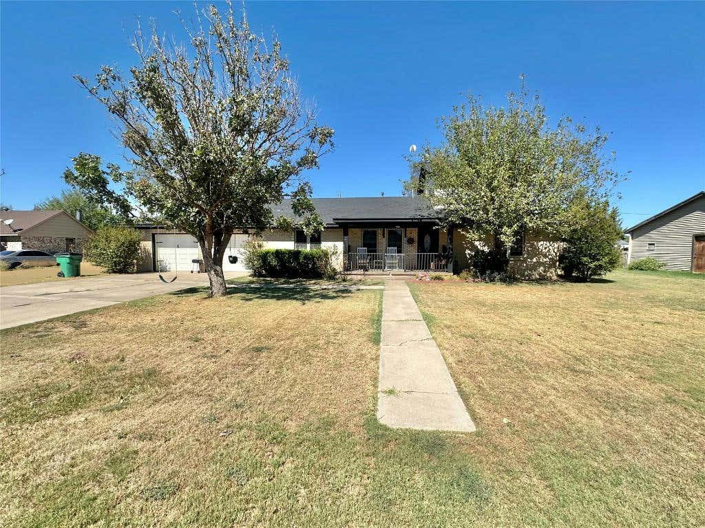 209 E 4TH ST, DUKE, OK 73532, photo 1 of 27